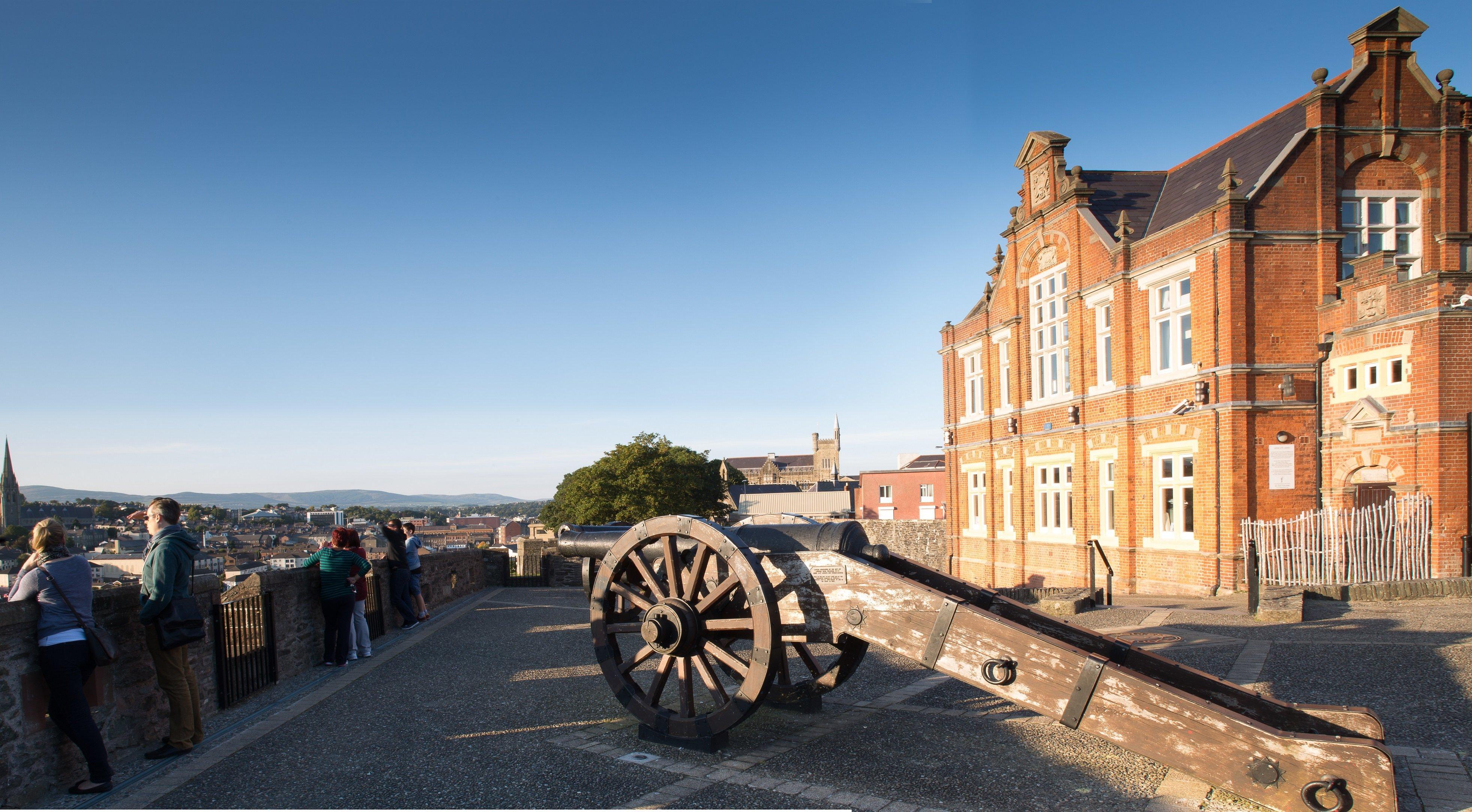 ฮอลิเดย์ อินน์ เอ็กซ์เพรส เดอรี่ - ลอนดอนเดอรี Londonderry ภายนอก รูปภาพ